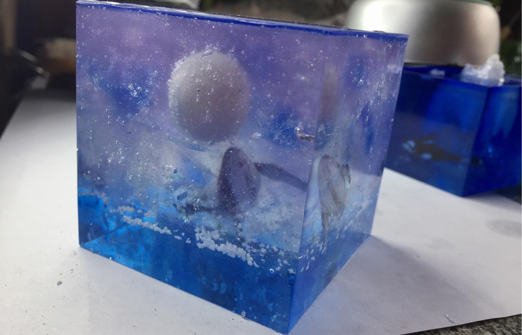 怎样制作树脂人造琥珀的模具